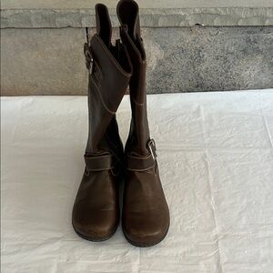 boc Brown Kids Leather Boots with Buckle